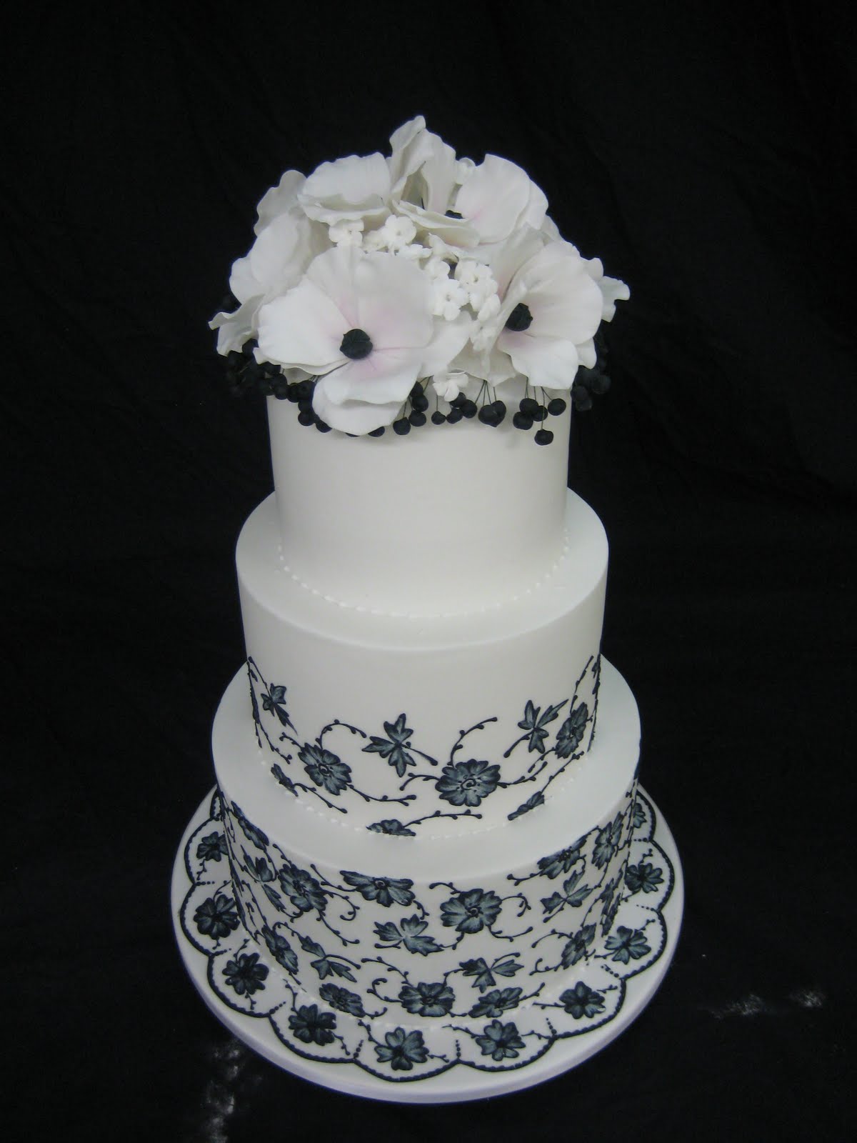 black and white wedding cake