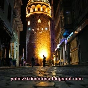 http://yalnizkizinsatosu.blogspot.com.tr/2014/12/galatada-bir-kedi.html