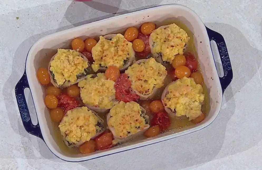 Medaglioni di pollo con crumble di patate di zia Cri