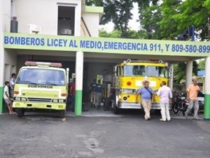 Muere mujer que trasladaban en camión de bomberos por falta de ambulancia 