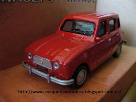 Renault 4 a escala