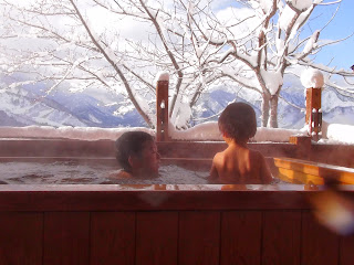 露天風呂雪景色の写真
