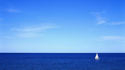 biru langit atau biru laut