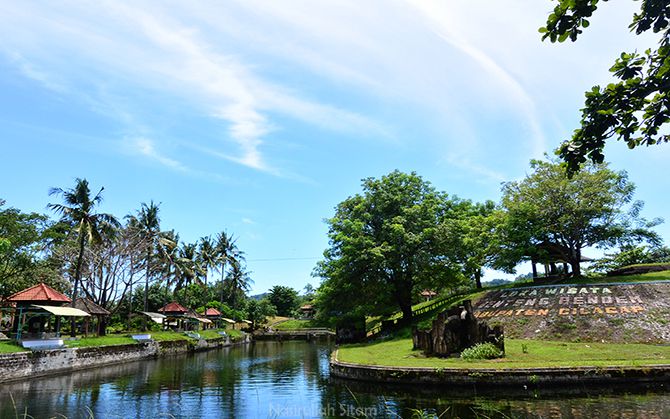 Aliran air di dalam Benteng Pendem Cilacap