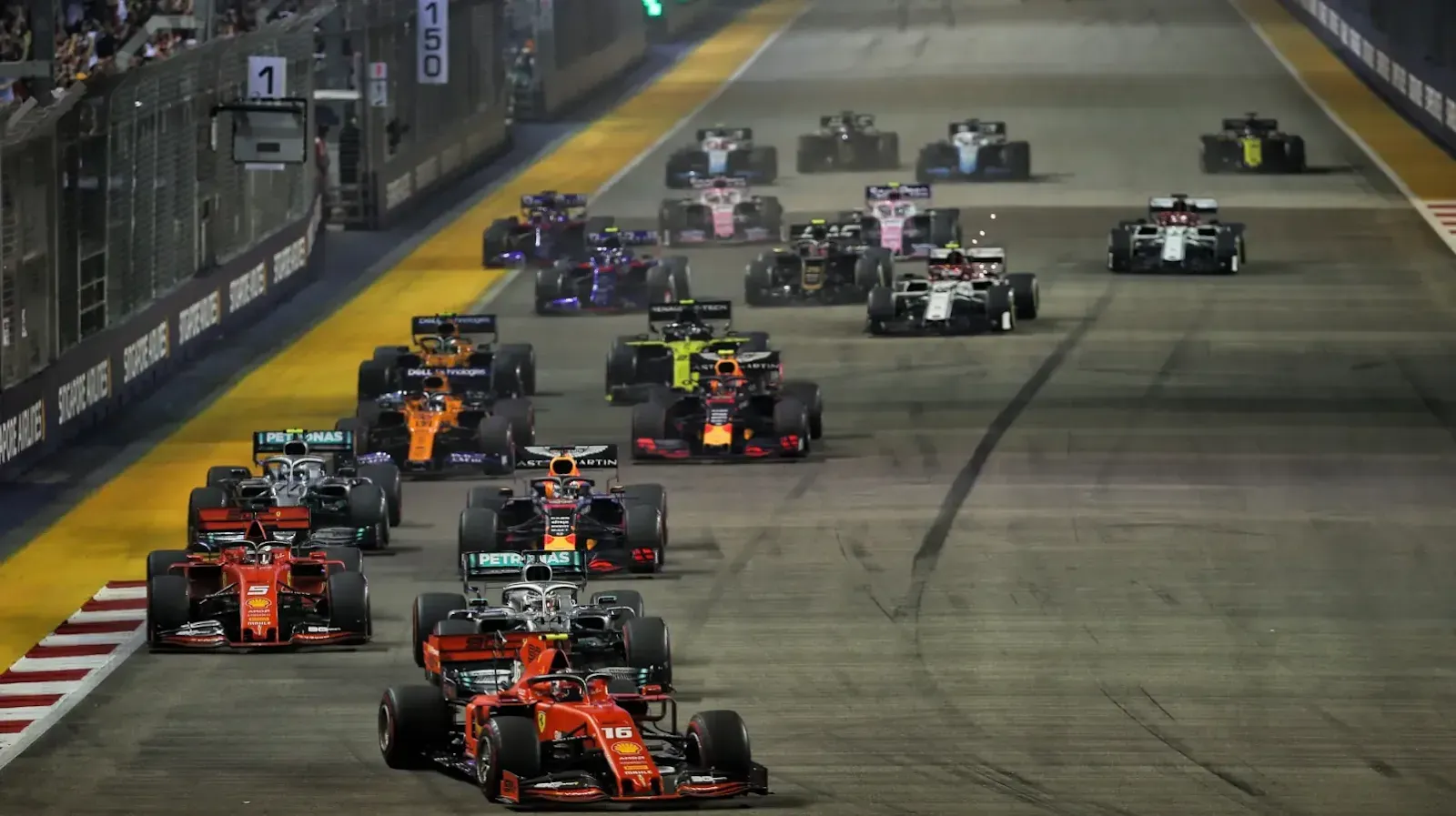 La partenza del gran premio di Singapore 2019