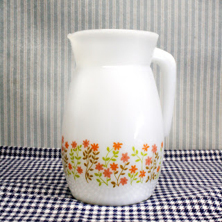 carafe vintage shell, motif floral, années 70