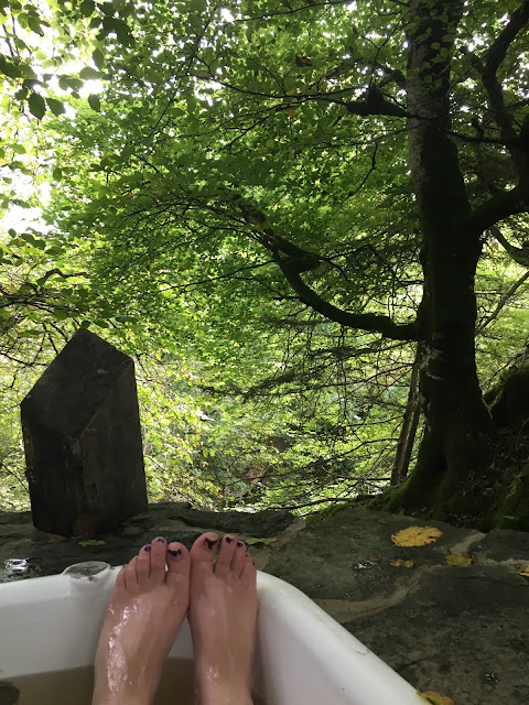 EcoYoga Scotland - Inverliever Lodge - Upper Gorge Bath 