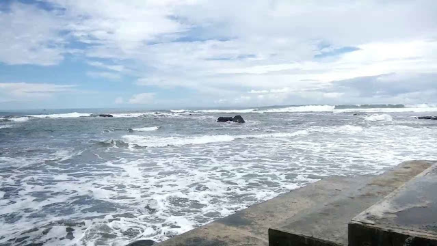 Pesona Pantai Cemara Jayanti