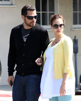 Jessica Alba Pregnant