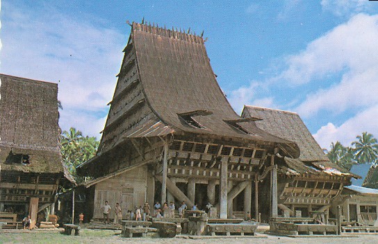 Rumah Tradisional Nias - Sumatera, Indonesia - Raja Alam Indah