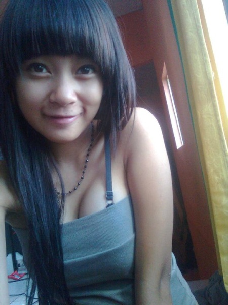 Foto Cewek ABG Cantik Bertubuh Mulus Dengan Toket Gede Dicari Cowok