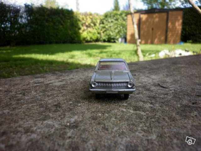 Dinky Toys Opel Rekord 542 Made in France