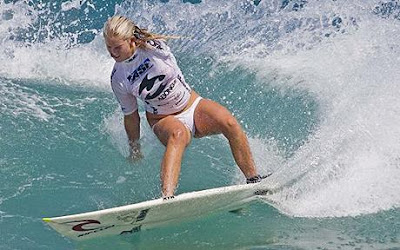 One-armed shark attack girl runner up in world surfing championship