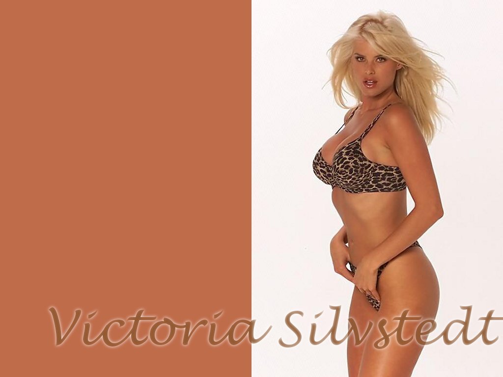 Victoria Silvstedt wallpaper