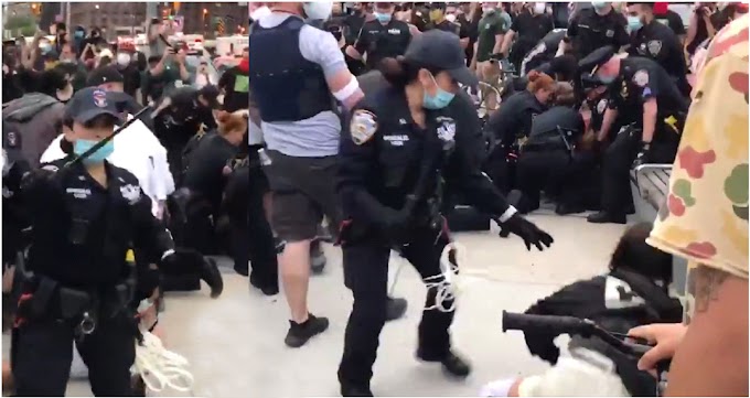 Mujeres policías reparten macanazos a diestra y siniestra contra manifestantes por asesinato de Floyd