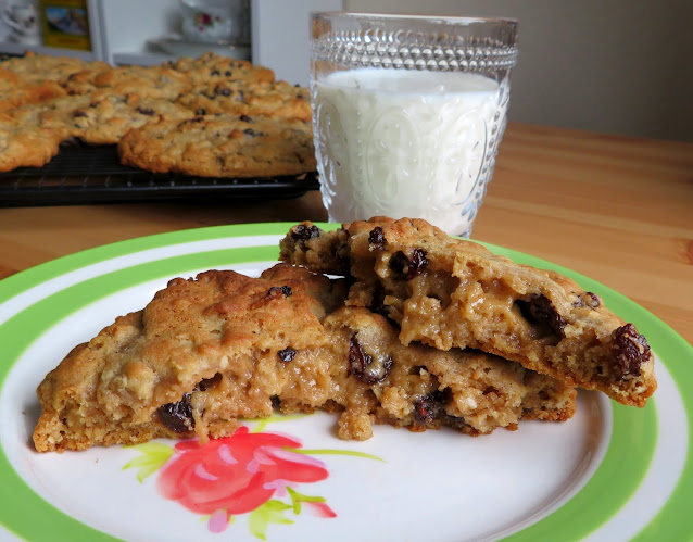 Levain Oatmeal Raisin Cookies