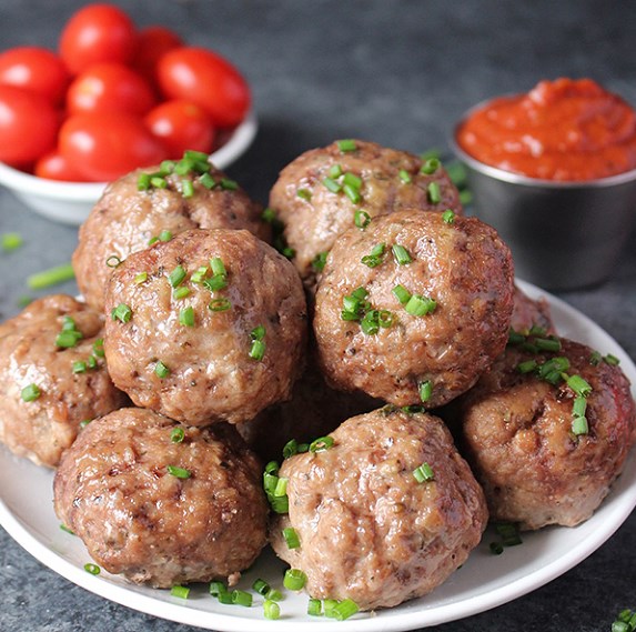 EASY OVEN BAKED PALEO MEATBALLS #healthy #diet