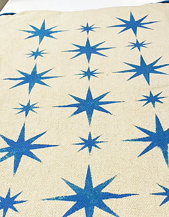 blue retro stars