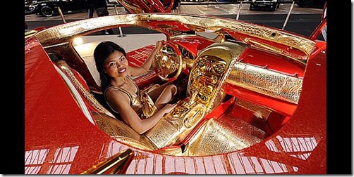 Gold McLaren SLR