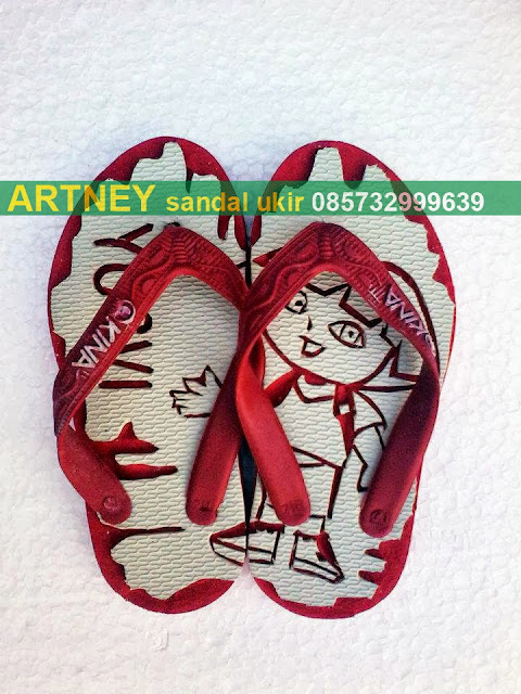 artney sandal ukir