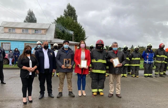 Bomberos de la Tercera Compañía en Fresia reciben nuevo carro