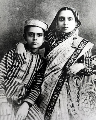 Swarup Rani Nehru (Thussu) with Jawaharlal Nehru