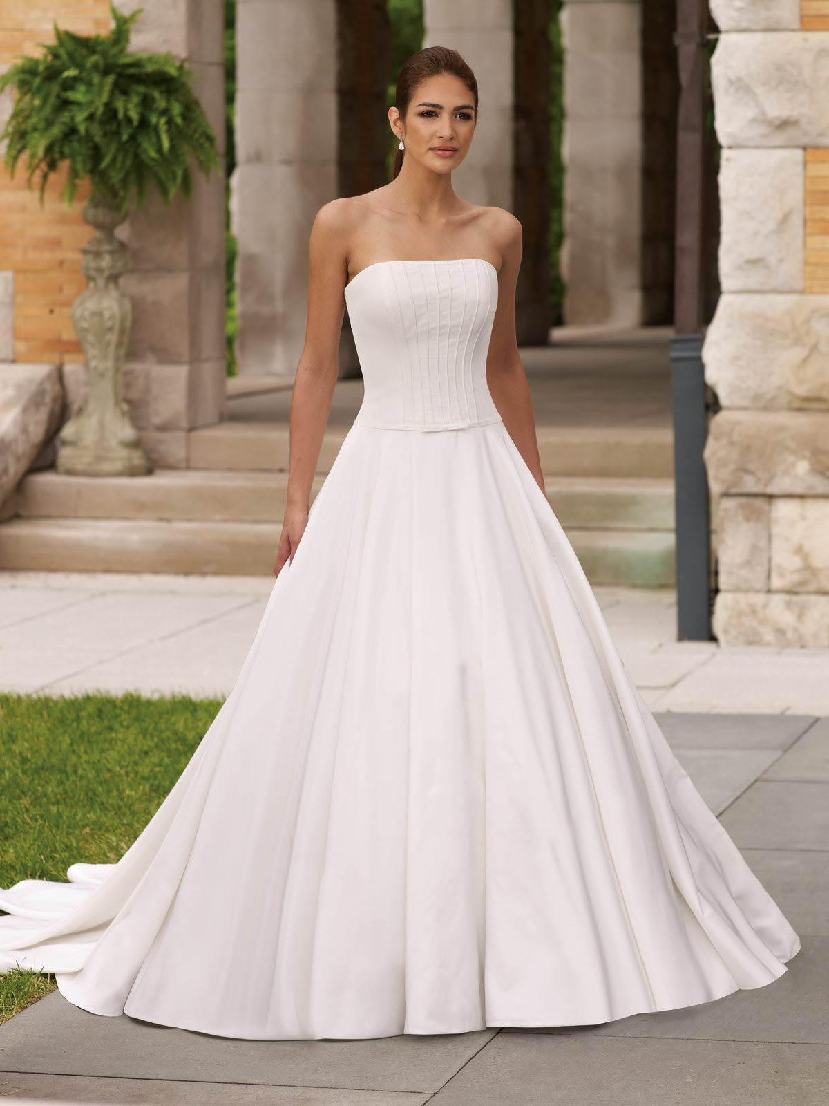 Example Formal Photos Design Choices Wedding Gowns:the wedding dress