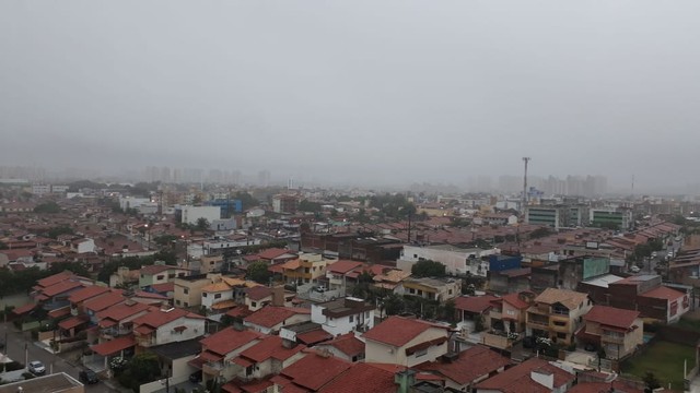 Inmet aumenta grau de risco em novo alerta de chuvas para 121 municípios do RN; veja lista