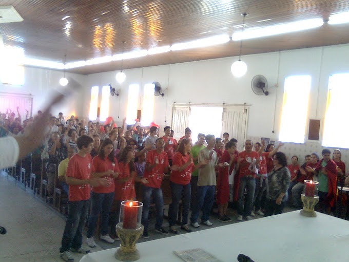 JUVENTUDE FESTEJA ENCERRAMENTO DA 5ª MISSÃO JOVEM