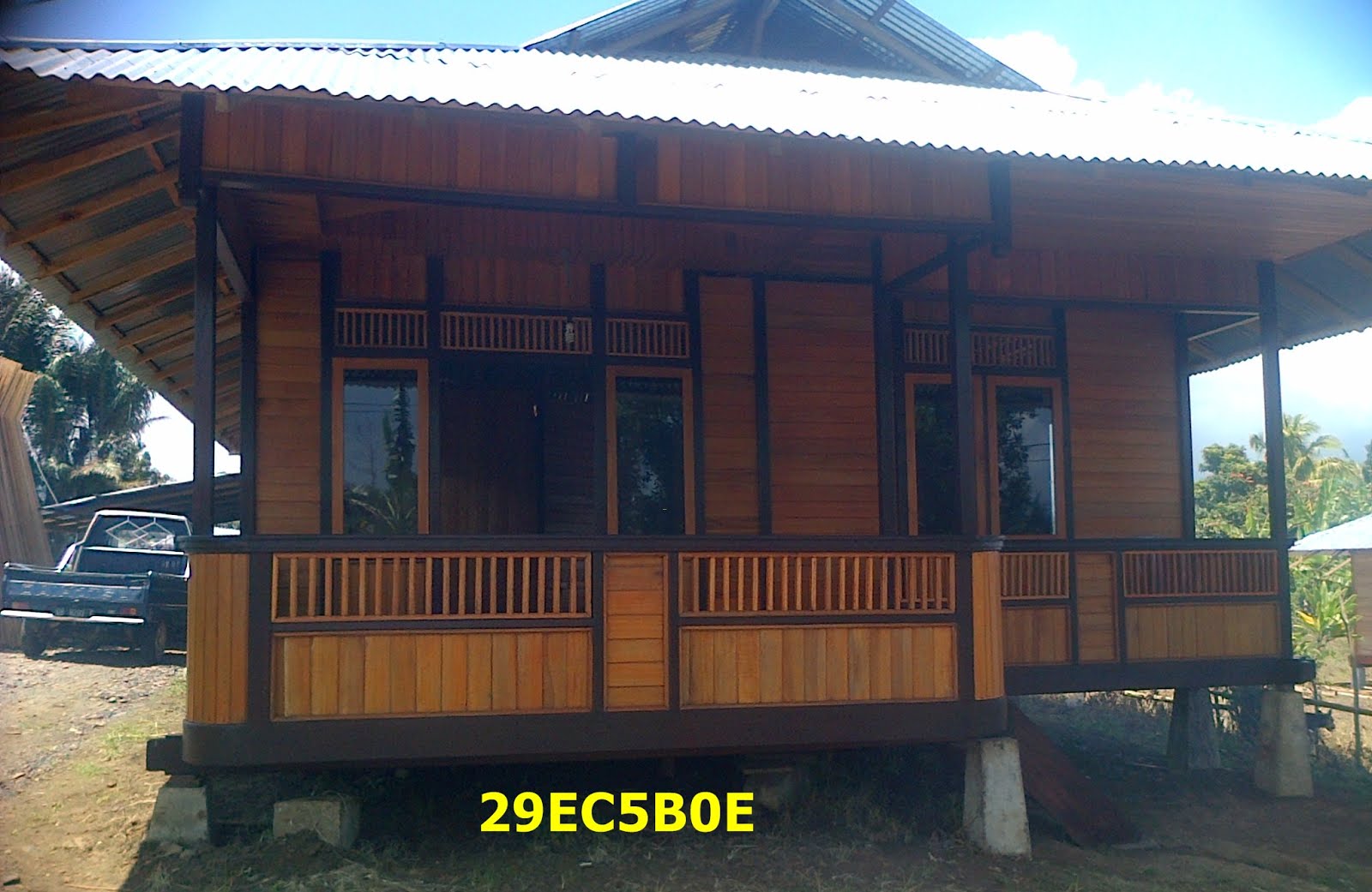 JUAL RUMAH KAYU PANGGUNG WOLOAN DESAIN UNIK  Rumah Kayu 