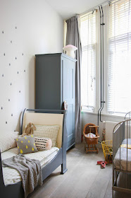 decoracao-quarto-criancas-cinza-duas-camas-papel-parede