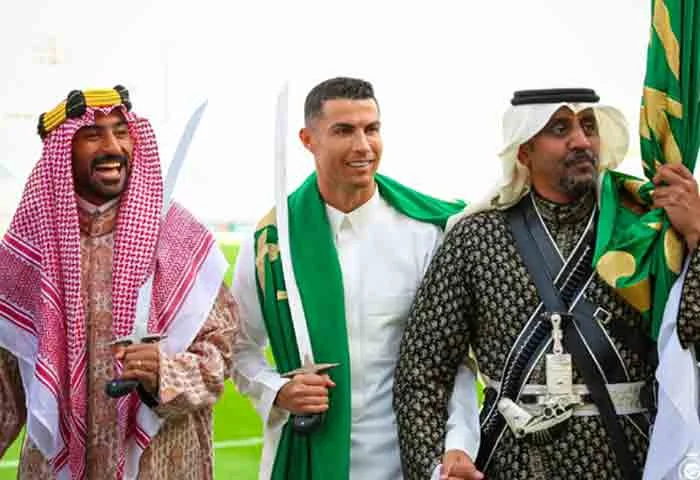 Riyadh, News, World, Video, Sports, Cristiano Ronaldo, Ronaldo celebrates Founding Day in traditional Saudi attire with Al-Nassr teammates.