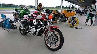 ハーレー,スポーツスター,サーキット,がるーだ,ターコイズ,ダートラ,883R,sportster,circuit