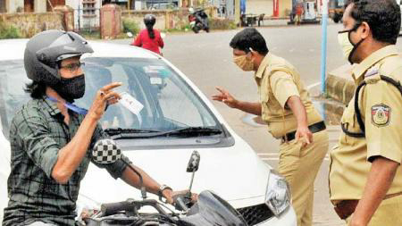 ഈ ജില്ലയിൽ നാളെ മുതൽ പൊതുഗതാഗത നിയന്ത്രണം