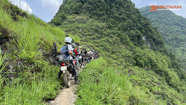 https://vietnammotorcycletours.com/