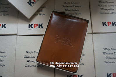 Souvenir Hand Bag Kulit di Bekasi Jawa Barat