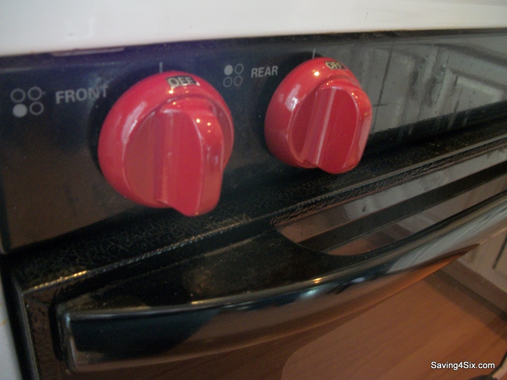 Spray Paint in the Kitchen home design, ideas, interior, decoration, home decor, and photos Stove With Red Knobs 768 x 1024