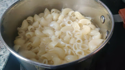 healthy macaroni peanut salad for munch time