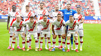 RAYO VALLECANO DE MADRID. Temporada 2021-22. Pahé Ciss, Santi Comesaña, Catena, Saveljich, Dimitrievski, Falçao. Isi, Fran García, Álvaro García, Óscar Trejo y Balliu. CLUB ATLÉTICO OSASUNA 1 RAYO VALLECANO DE MADRID 0. 02/10/2021. Campeonato de Liga de 1ª División, jornada 8. Pamplona, estadio El Sadar: 19.328 espectadores. GOLES: 1-0: 90+1’, Manu Sánchez