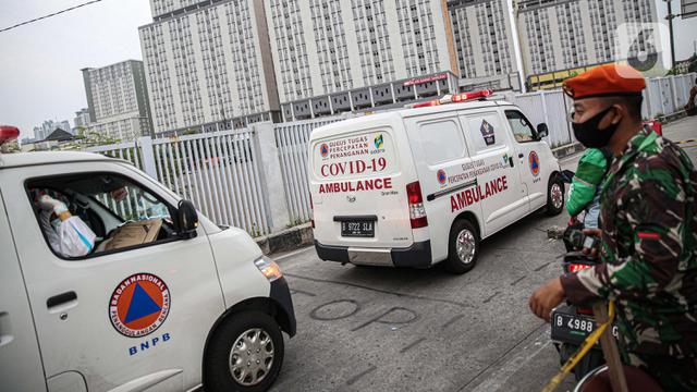 Viral Antrean Ambulans di Rumah Sakit Wisma Atlet, Ini Fakta yang Terjadi