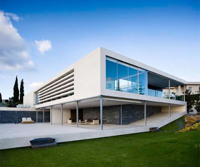 House in Las Rozas MoRE Arquitectos