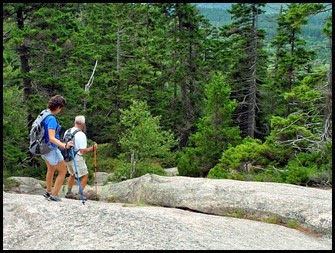02q4 - Pemetic Mtn Hike - Hiking down the south ridge - Be very Careful