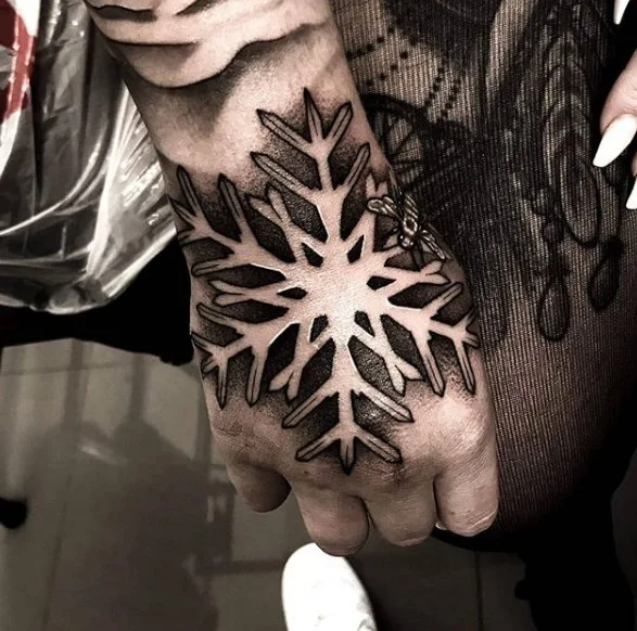 Tatuajes de copos de nieve