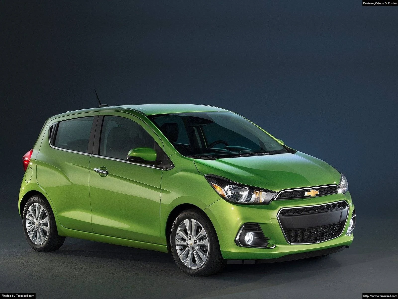 Hình ảnh xe ô tô Chevrolet Spark 2016 & nội ngoại thất