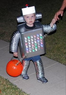  When it comes to designing dwelling halloween 40+ Diy Halloween Robot Costume