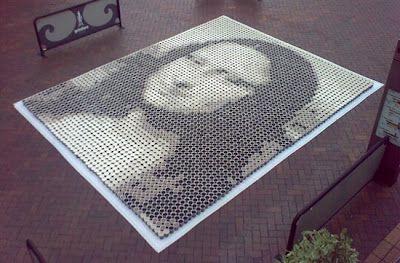 Mona Lisa Carved out of Coffee Cupsq