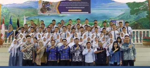 JALIN KEMITRAAN STRATEGIS 60 SISWA SMK NEGERI 1 PULAU RAKYAT DIKLAT KE POLITEKNIK PENERBANGAN MEDAN