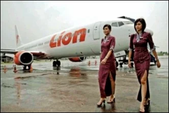 pramugari-tiket-pesawat-lion-air