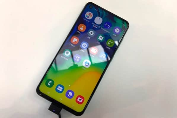 Samsung Galaxy A60: ventajas y desventajas