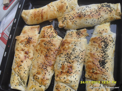 kahvaltılık-ıspanaklı-borek